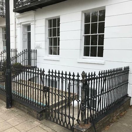 The Apartment, Lower Ground Floor, Clarendon Place Leamington Spa Buitenkant foto